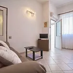 Rosy Apartman