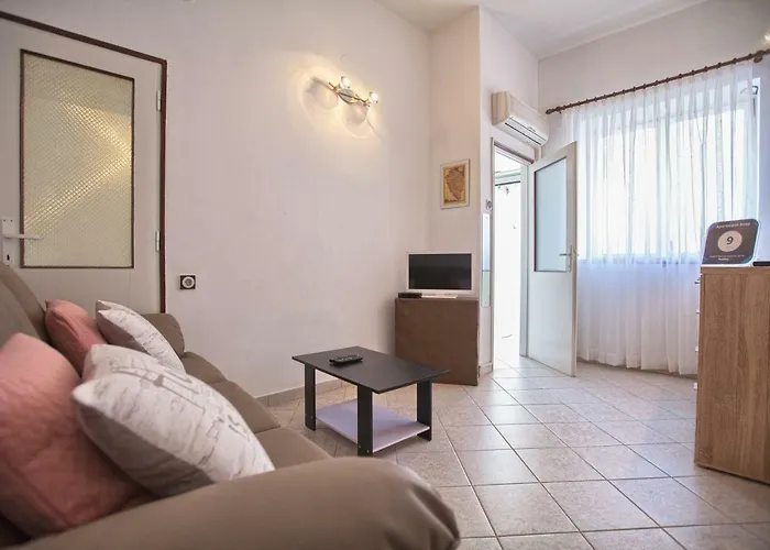 Rosy Apartment